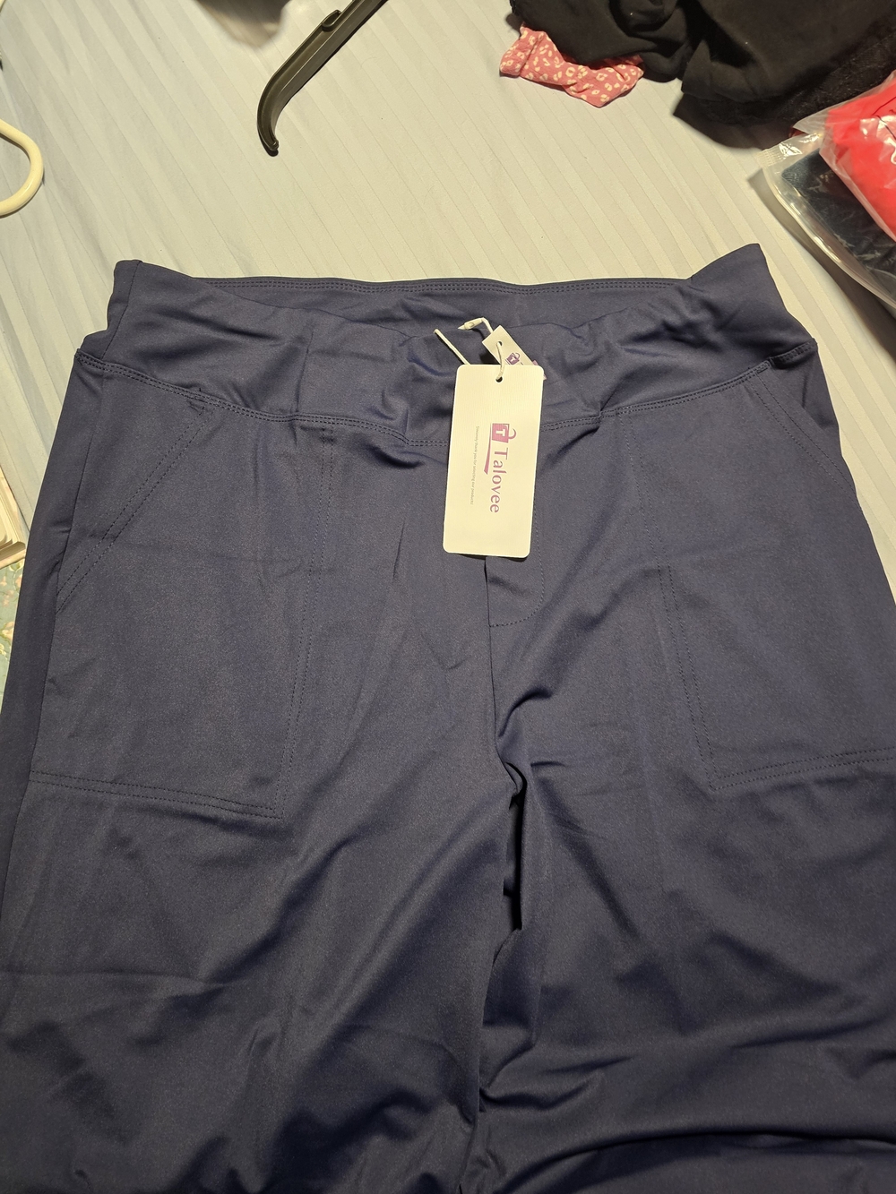 Women's Wide Leg Pants in Navy with Front Pockets